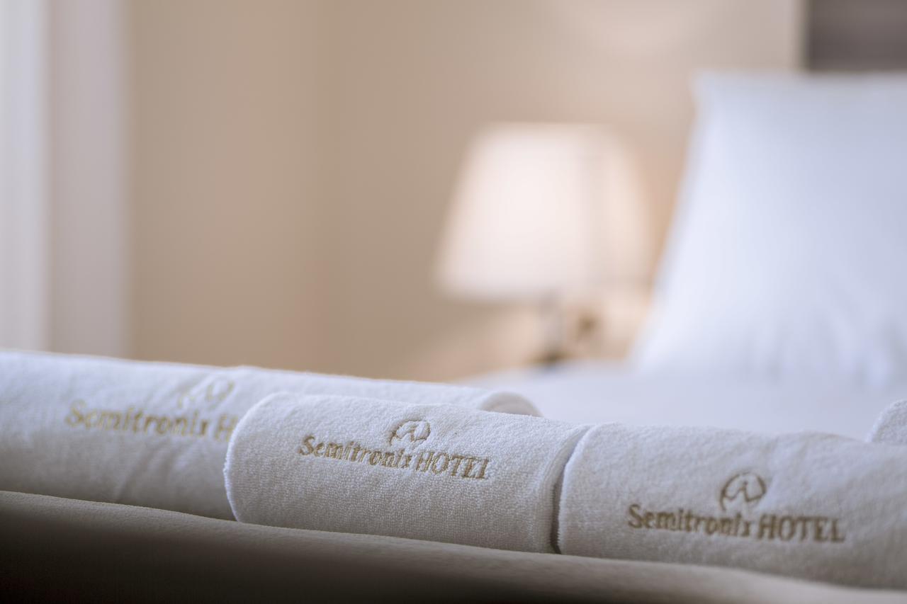 Semitronix Hotel Prishtina Pristina Kültér fotó