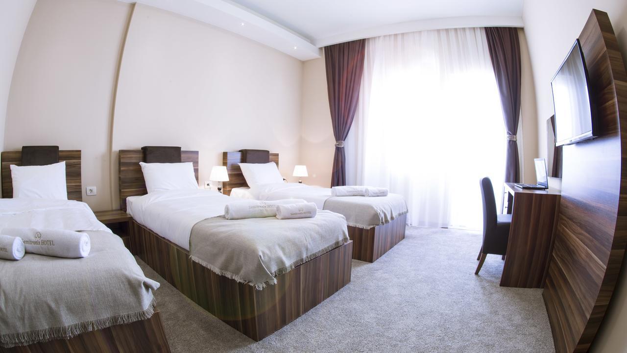 Semitronix Hotel Prishtina Pristina Kültér fotó